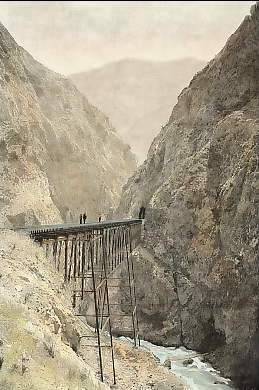 Paysage Des Andes, Vue prise au Pont de Chaupichaca (Chemin de Fer de Lima a La Oroya)